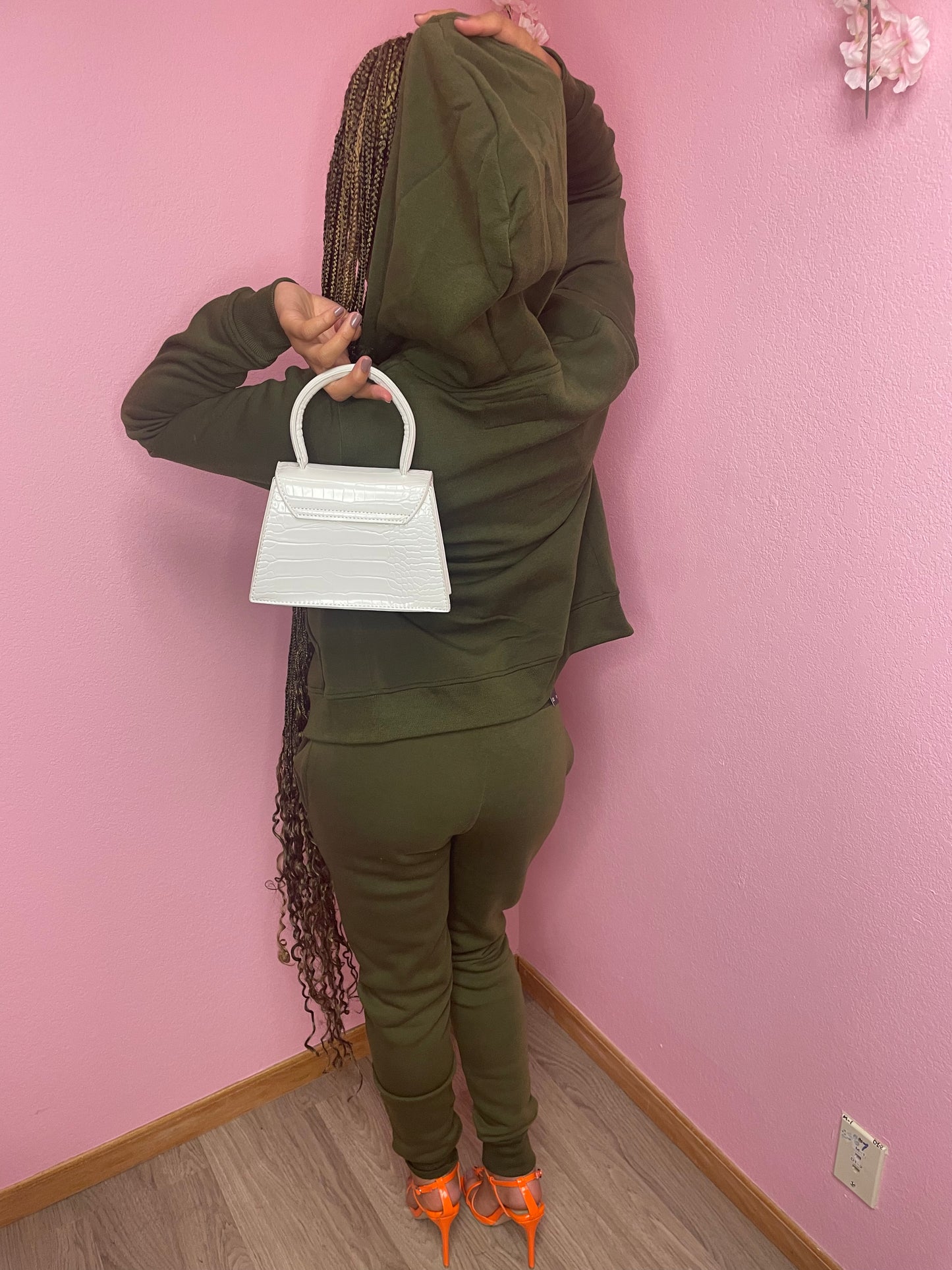 Make βEm Sweat Jogger Set - Olive